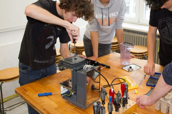 Repair Cafe - Kaffeemaschine 1 | Reithmanngymnasium